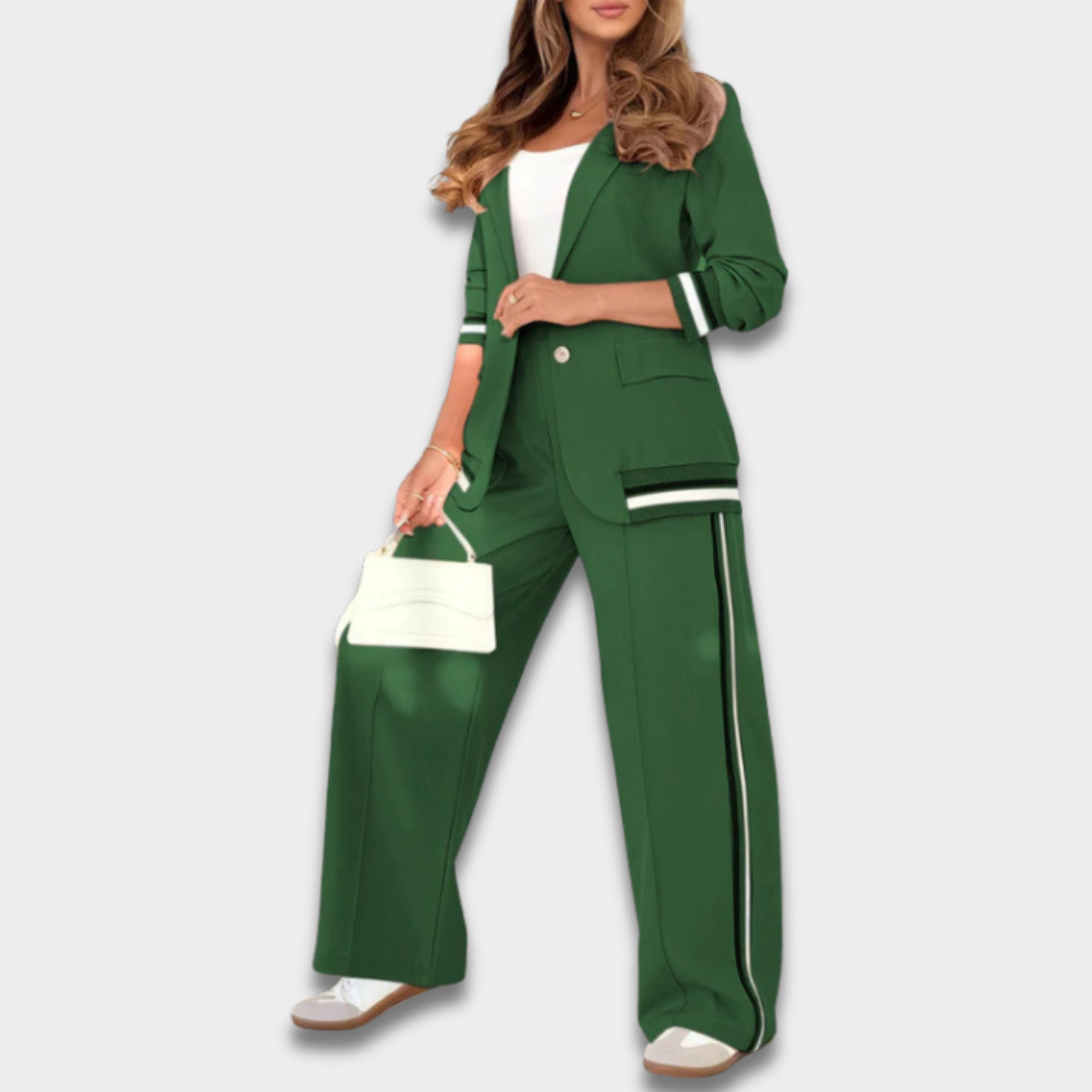 Damski casualowy zestaw z marynarką i spodniami z szeroką nogawką z kontrastowym paskiem ModaBoutique