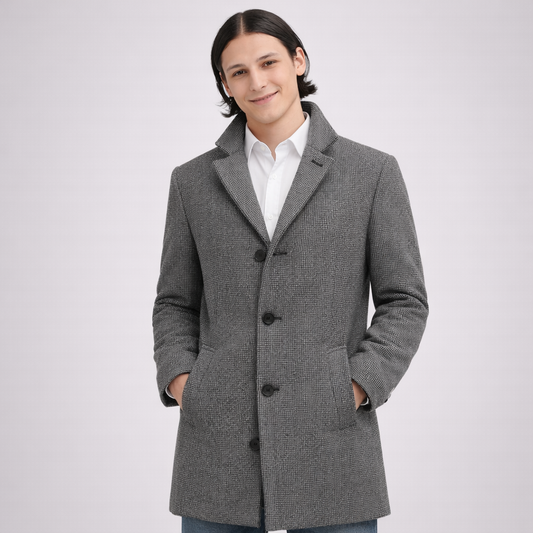 Męski casualowy długi płaszcz zapinany na guziki o uporządkowanym kroju ModaBoutique